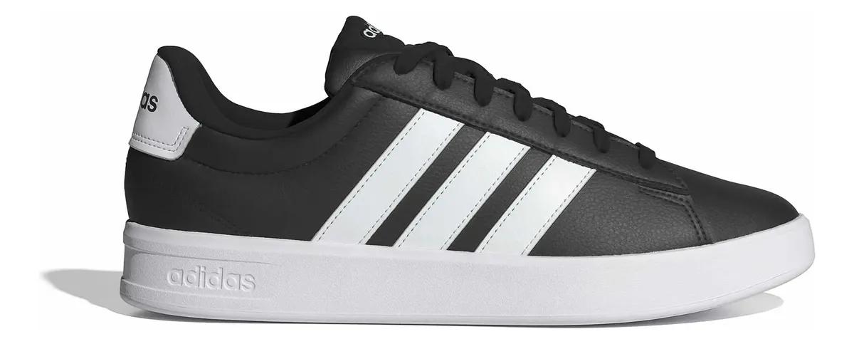CLÁSSICO DA ADIDAS PARA O DIA A DIA