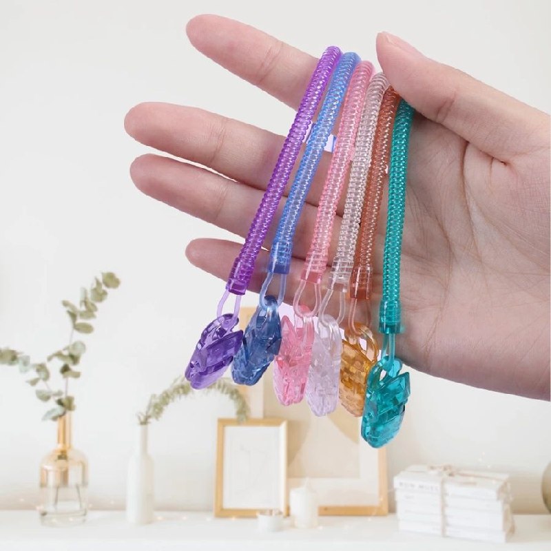 🛍️ Kit 2 Clipe De Chupeta Tipo Mola , Itens Essenciais Para Viagem De Bebê