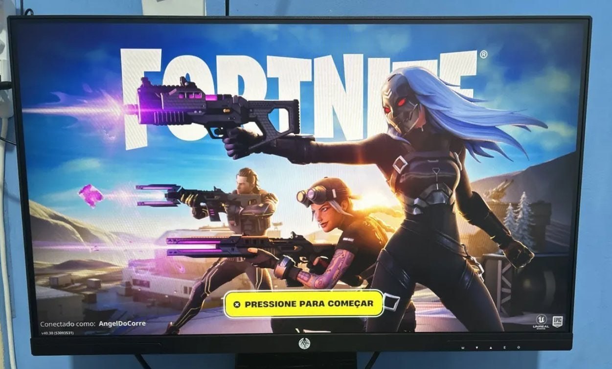MANO, COM ESSA TELA VOCÊ VÊ ATÉ O SEU FUTURO EM 240HZ!