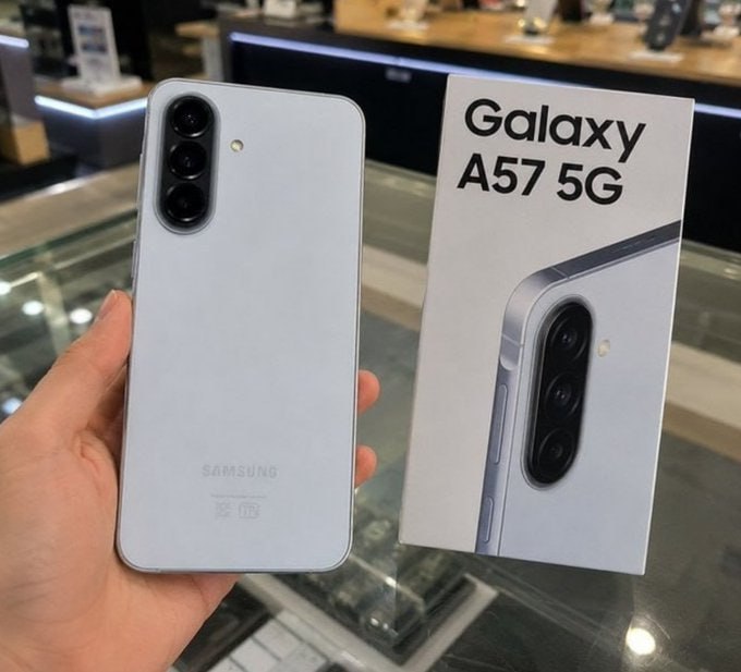 TIRAR SELFIE COM ESSE CELULAR É QUASE UM PHOTOSHOP! 📱
