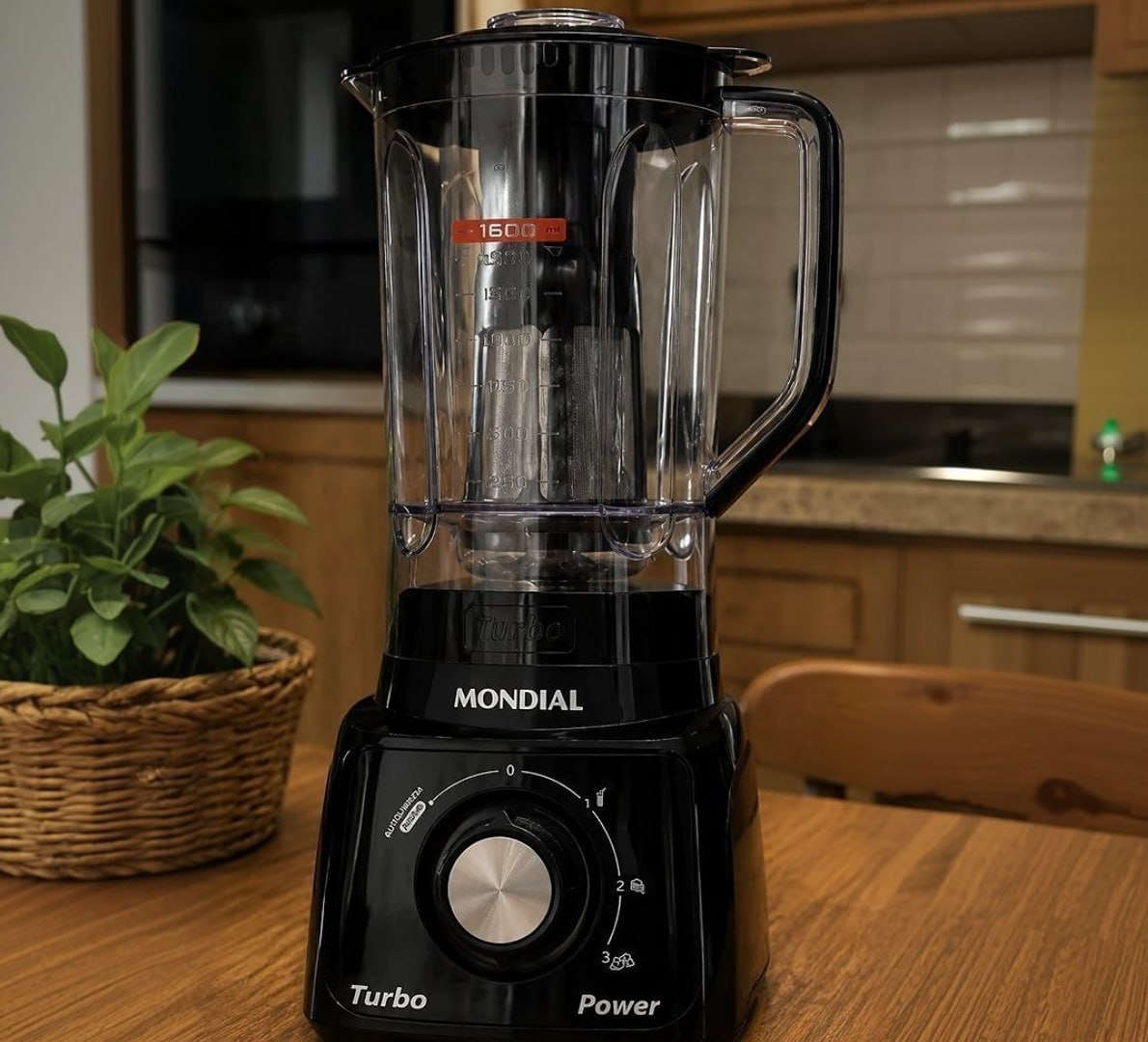 BOTA ESSE LIQUIDIFICADOR PRA DAR UM “TURBÃO” NO SUCO! 🍹