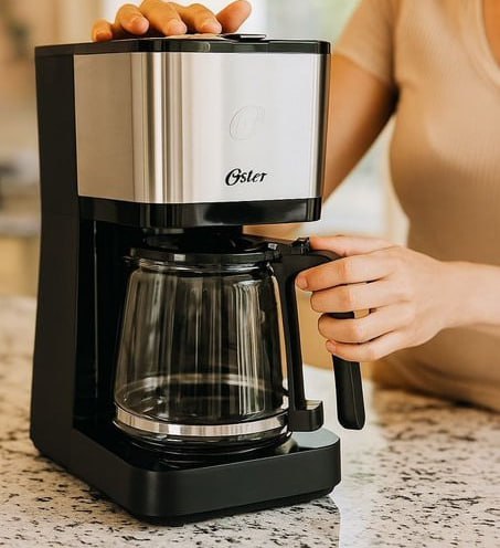 COMPACTA IGUAL MINHA VONTADE DE ACORDAR CEDO. ☕️