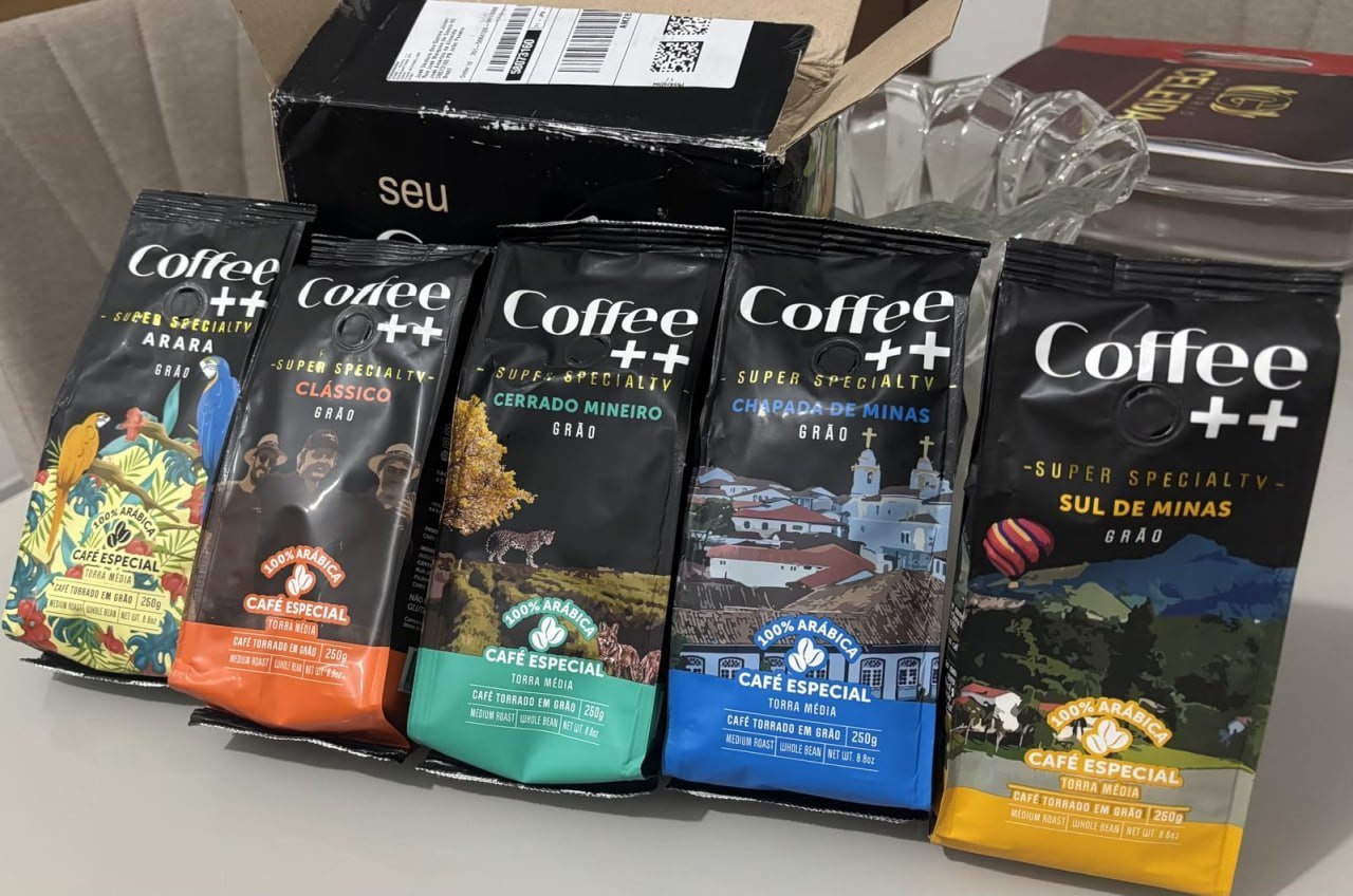 CAFÉ EM GRÃO É IGUAL A AMOR: FORTE E QUE NÃO ACABA! ☕️