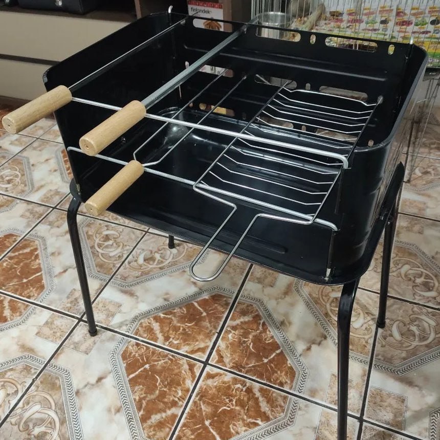 MESA DE ACAMPAMENTO? SÓ FALTA O RANGO E O WI-FI! 🌲