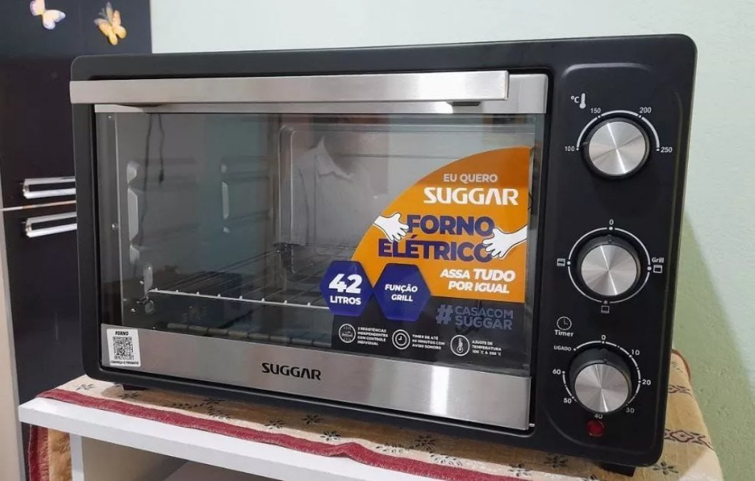MANO, QUEM PRECISA DE PIZZARIA QUANDO TEM ESSE FORNO? 🍕