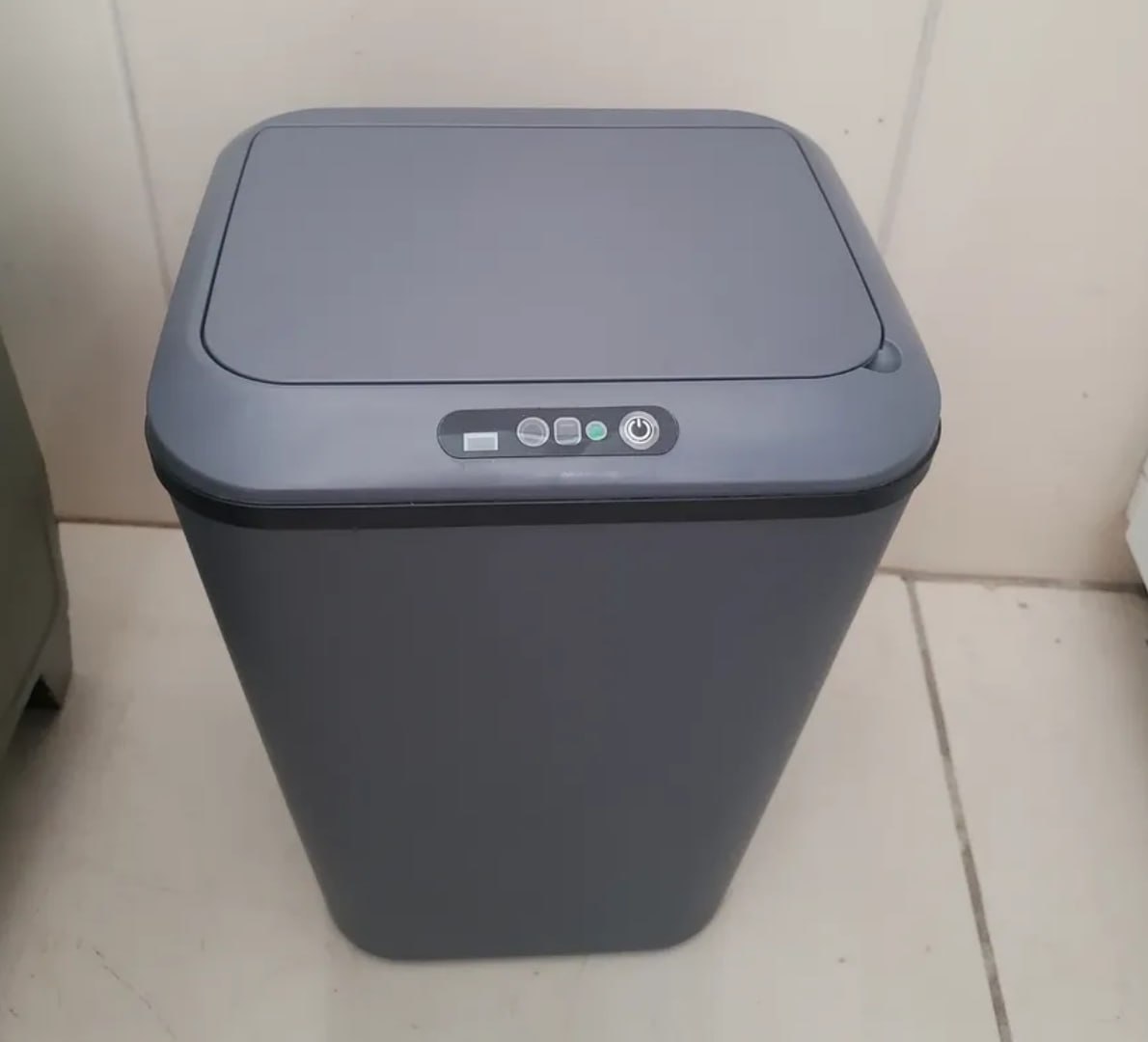 MANO, COM ESSA LIXEIRA EU SÓ TIRO A MÃO DO BOLSO! 🗑️