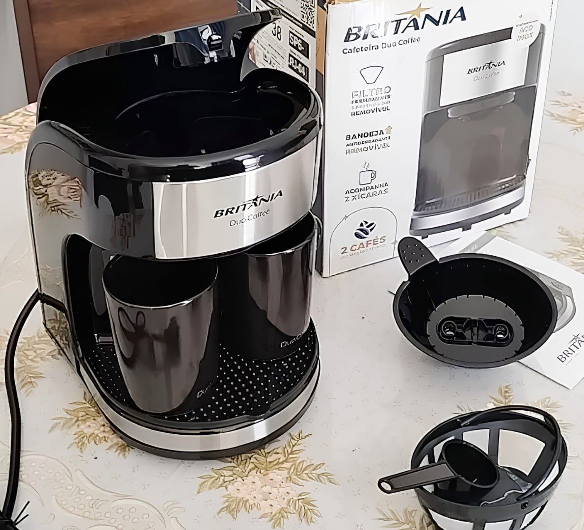 CAFETEIRA QUE É UM VERDADEIRO ESCORREGADOR DE FELICIDADE! ☕️