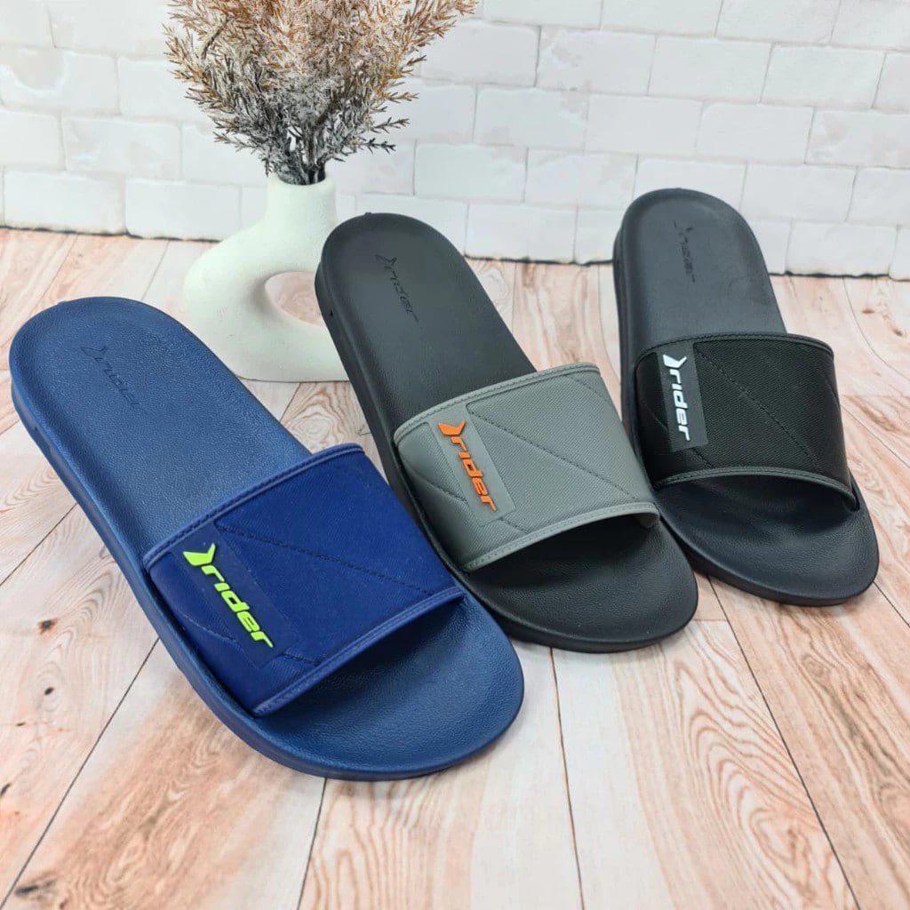 COM ESSE CHINELO, ATÉ O PÉ FICA DE FÉRIAS, PARÇA! 🩴