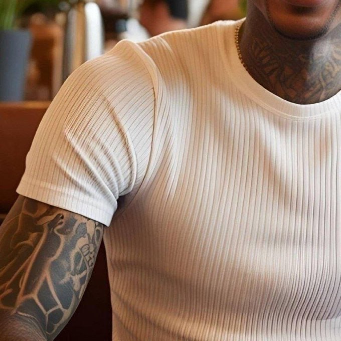 COM DUAS CAMISETAS DESSAS, JÁ DÁ PRA RODAR O ROLÊ DE BOA!