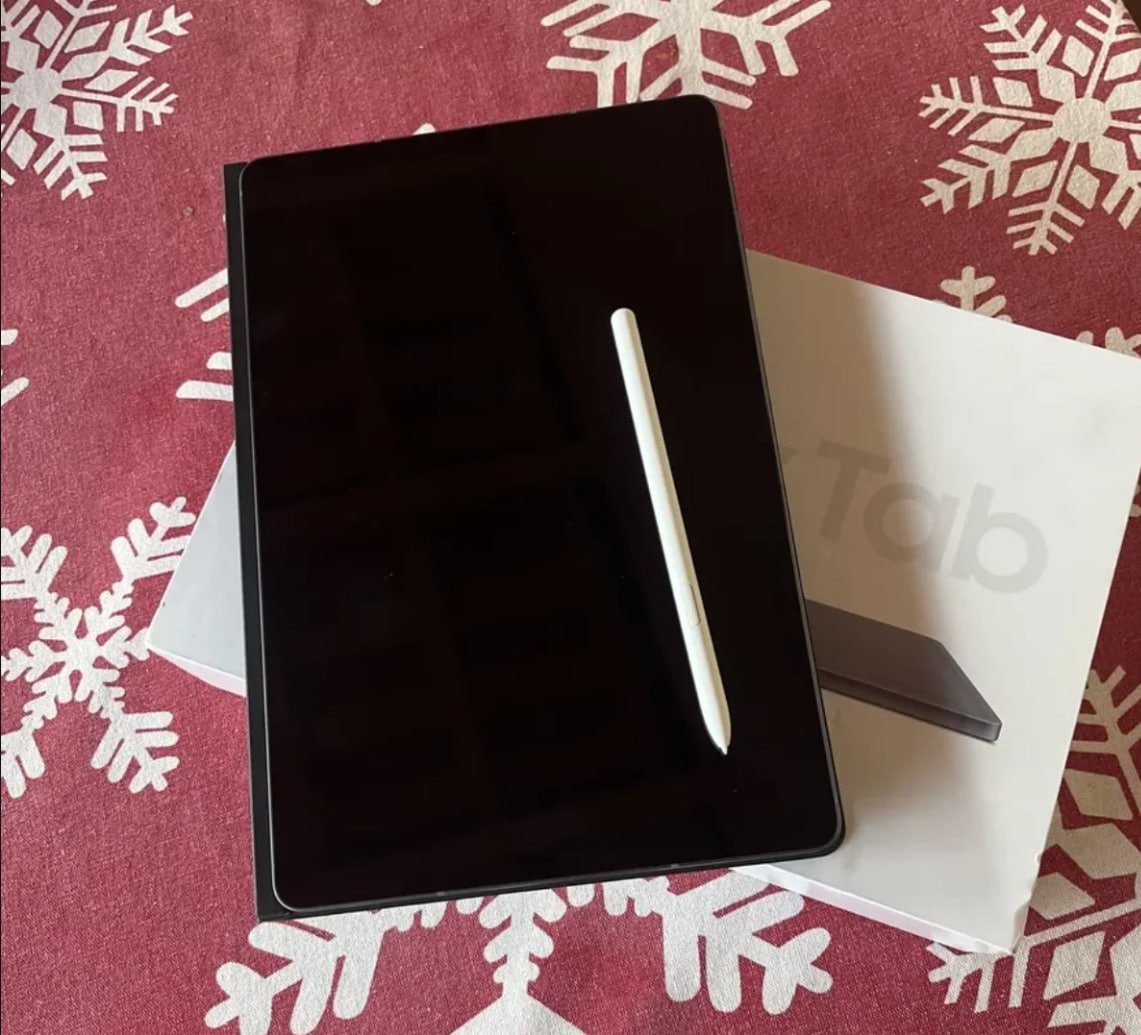 TABLET TÃO ESPERTO QUE VAI ACHAR SUAS CHAVES PERDIDAS.