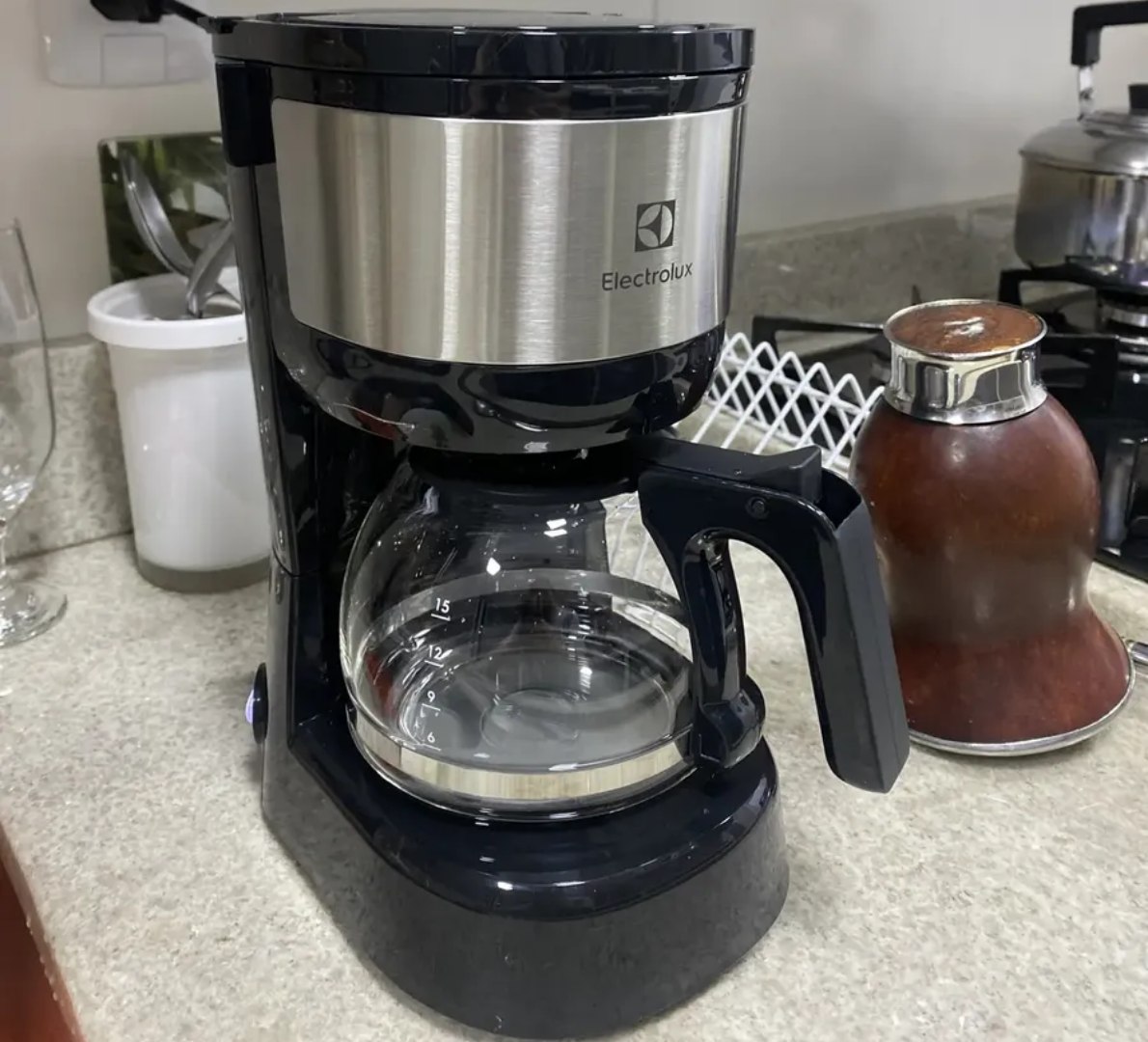 CAFETEIRA PRA ACORDAR MAIS RÁPIDO QUE WI-FI! ☕️