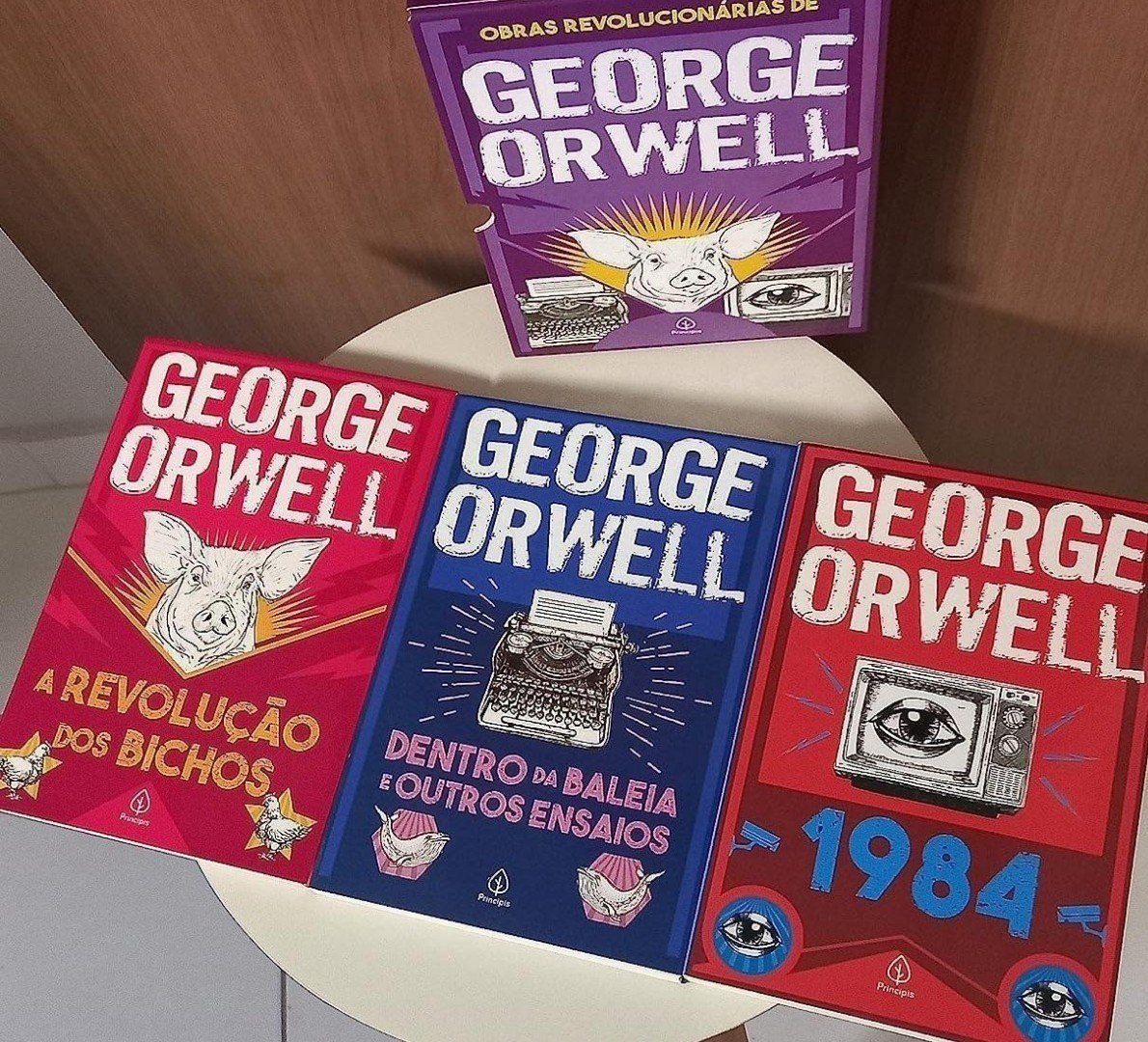 📚 AS OBRAS REVOLUCIONÁRIAS DE GEORGE PRA NAO DAR BANDEIRA