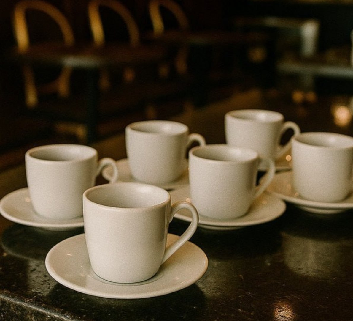 FAZ UM CAFÉ TÃO BOM QUE ATÉ A XÍCARA FICA FELIZ! ☕️