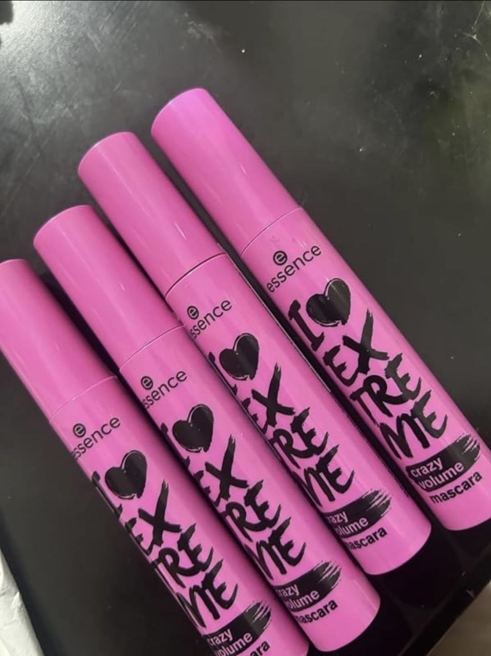 Máscara de cílios I Love Extreme Crazy Volume essence