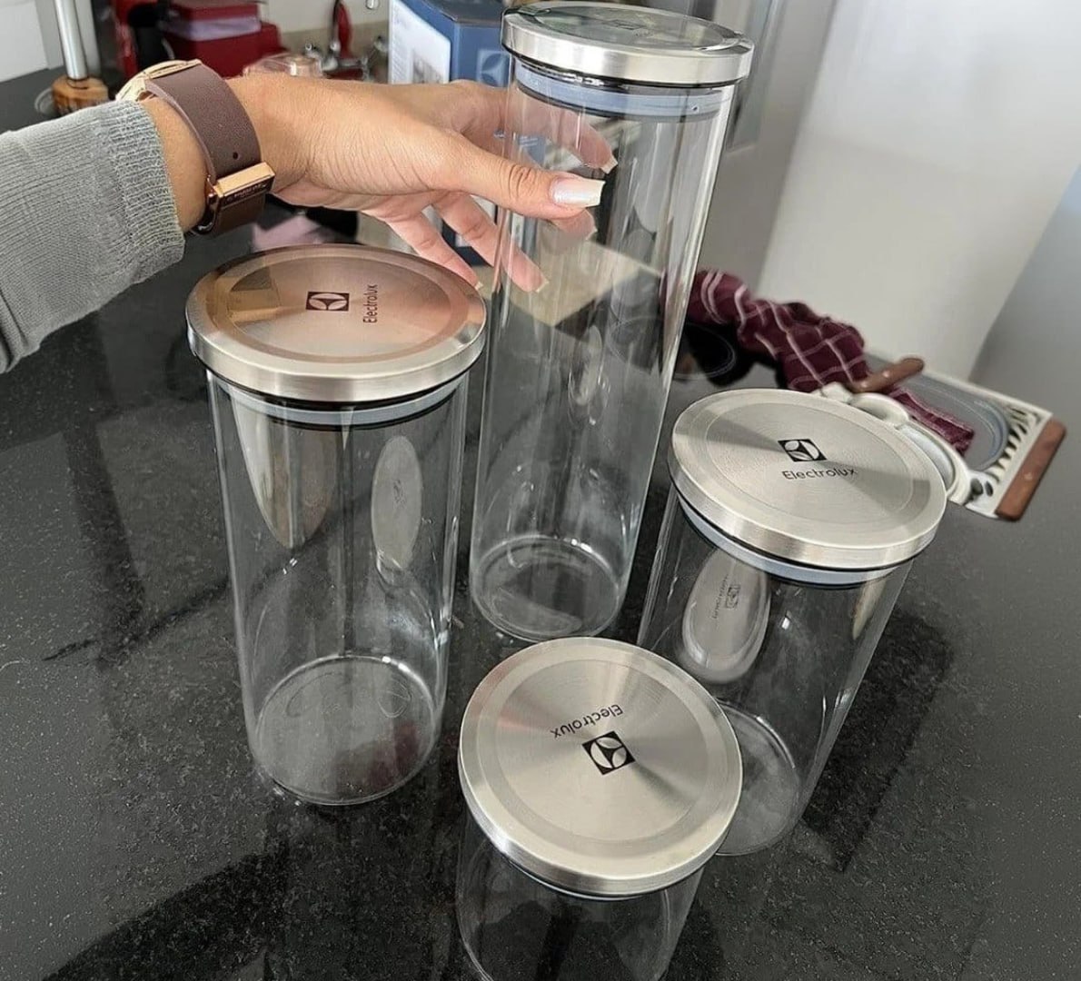 POTE DE VIDRO: O TUPPERWARE DAS FAMÍLIAS CHIQUES!