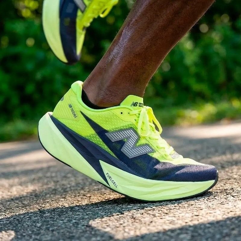 Tênis New Balance Fuelcell Rebel V5 (3 Cores)