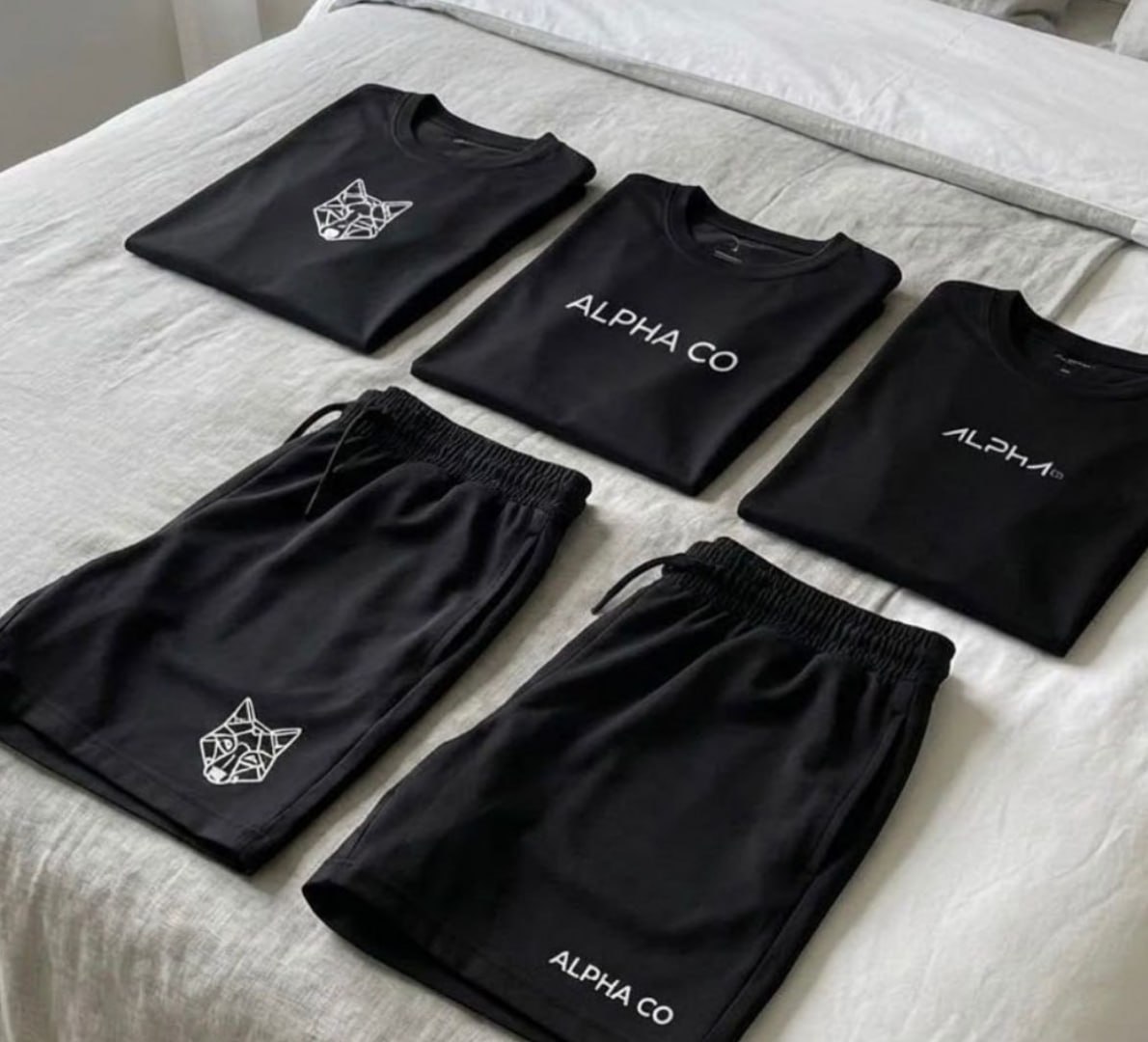 CAMISETA PRETA É IGUAL LUTO: SEMPRE NA MODA! 🖤
