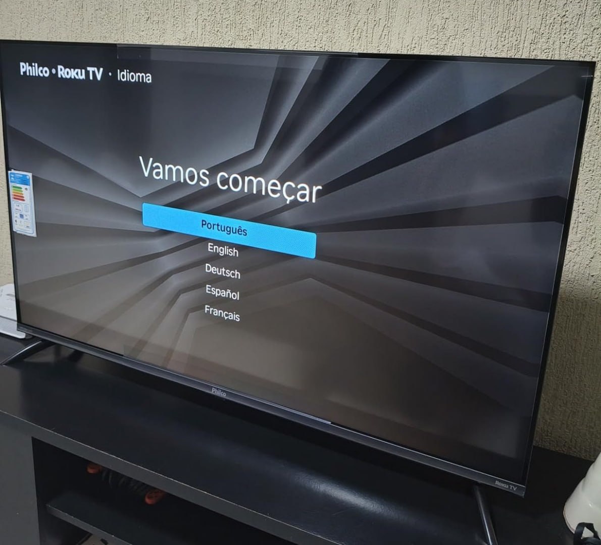 AGORA CÊ PÕE UMA TV NESSA SALA AI