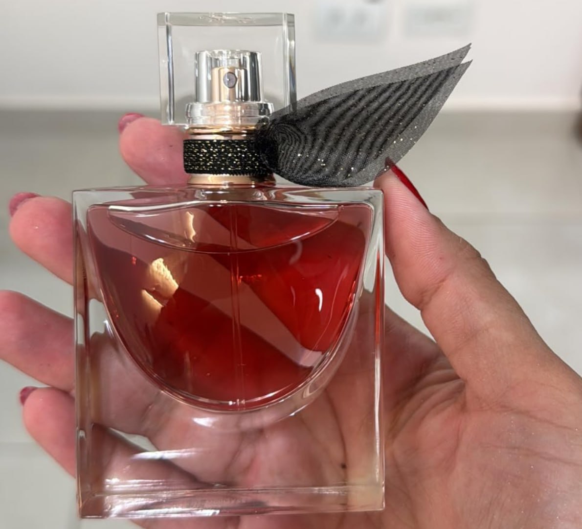 USEI ESSE PERFUME E AGORA A RUA INTEIRA QUER ME SEGUIR! 🌬️