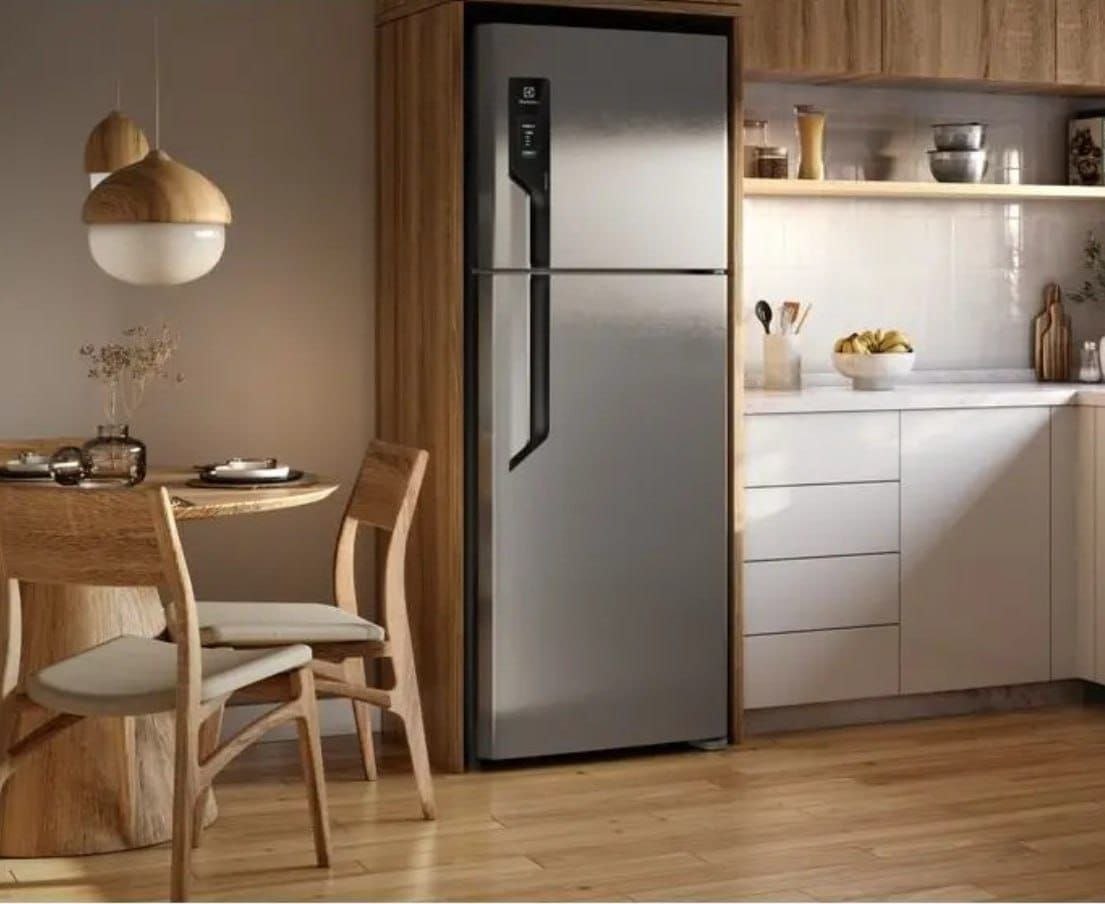 Geladeira Electrolux Frost Free com AutoSense 480L