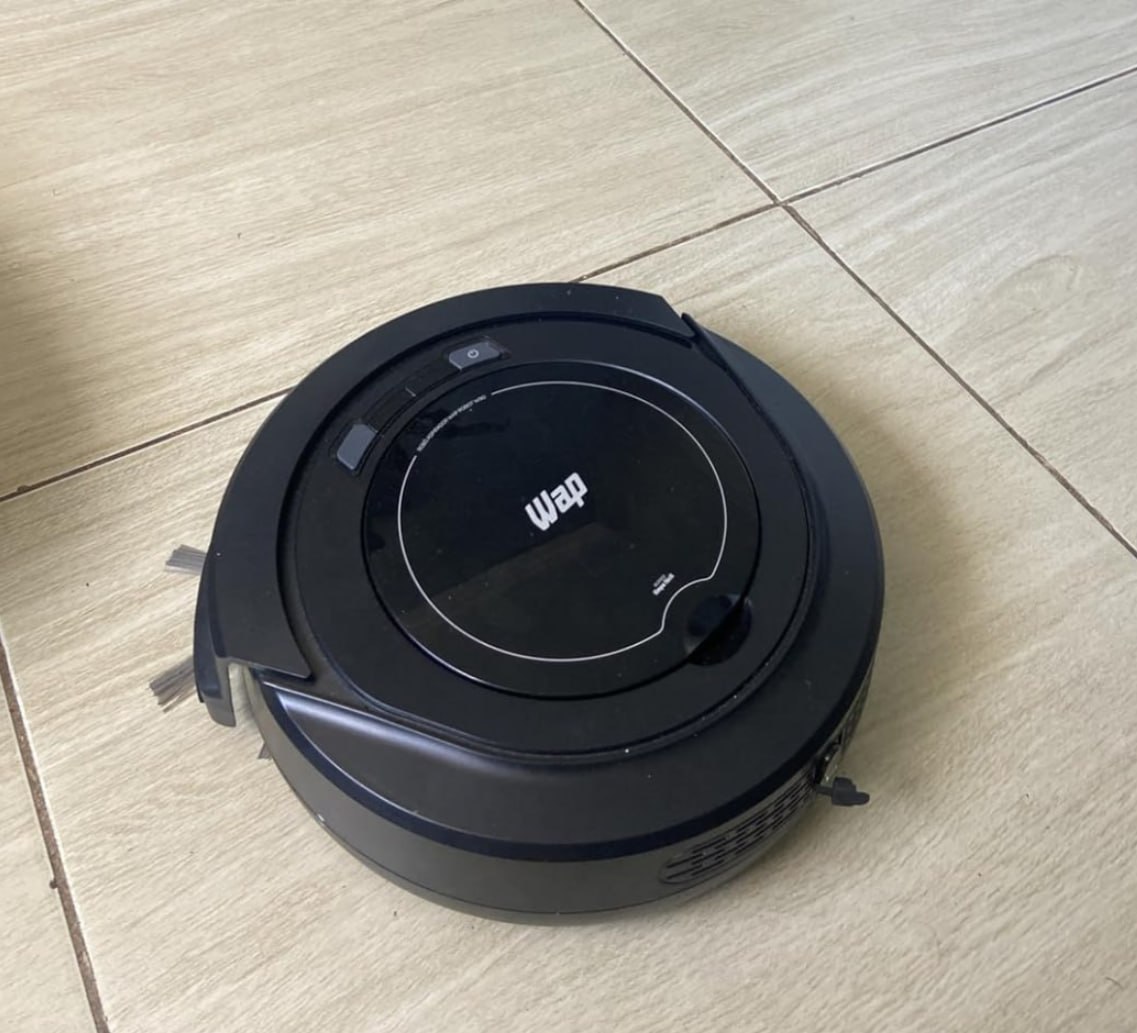 FINALMENTE O FUTURO CHEGOU, E ELE LIMPA A CASA! 🤖✨