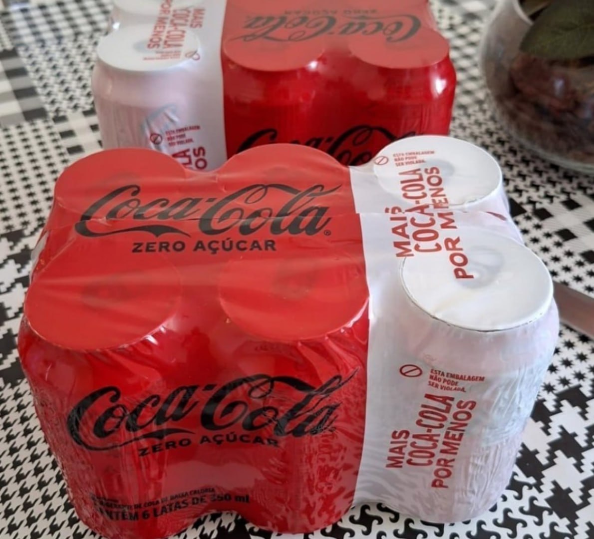 A DIETA TÁ NA BOCA, MAS A SEDE NÃO PERDOA, NÉ? 🥤
