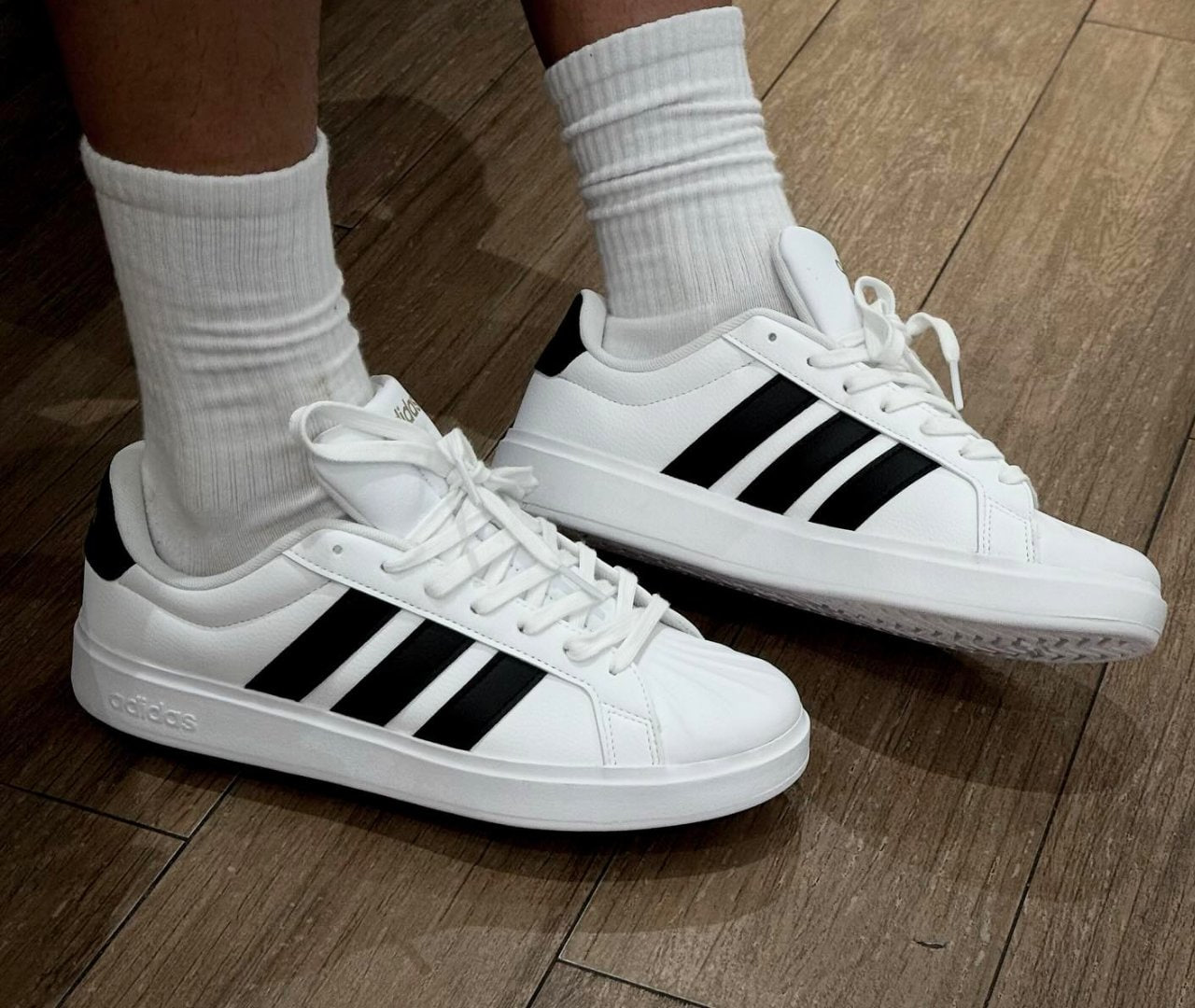 COM ESSE TÊNIS DA ADIDAS, ATÉ A PREGUIÇA VAI CORRER! 🏃‍♂️