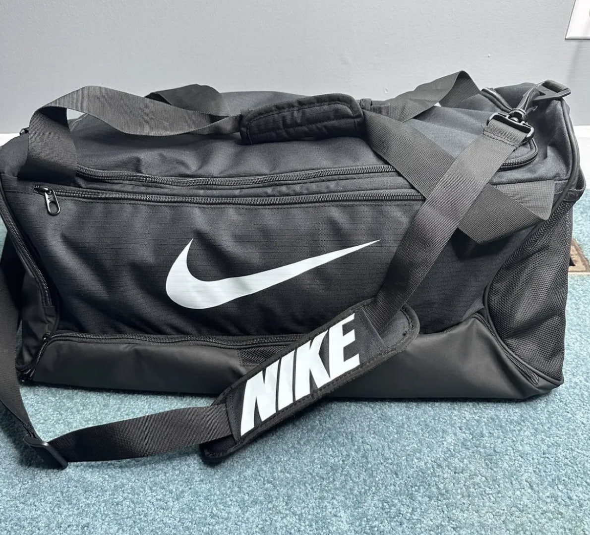 ISSO AÍ CABE TUDO: ROUPA, TÊNIS E ATÉ O SONHO DE SER FIT!
