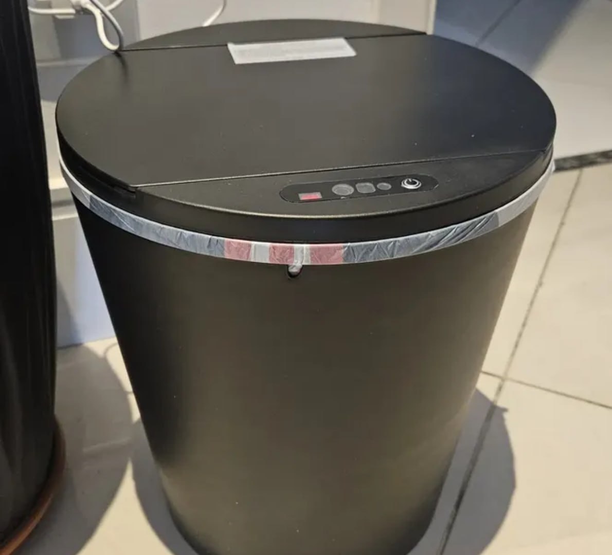 🗑 LIXEIRA AUTOMÁTICA COM SENSOR E PRA NAO DAR BANDEIRA