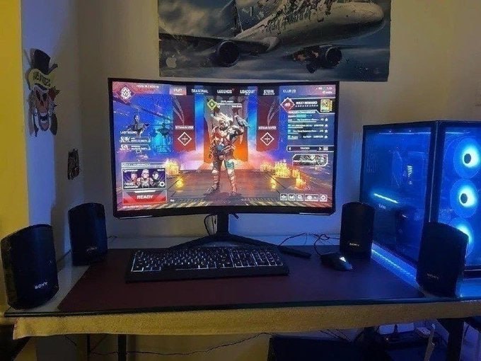 ESSE MONITOR É TÃO CURVO QUE PARECE A 25 DE MARÇO! 😂