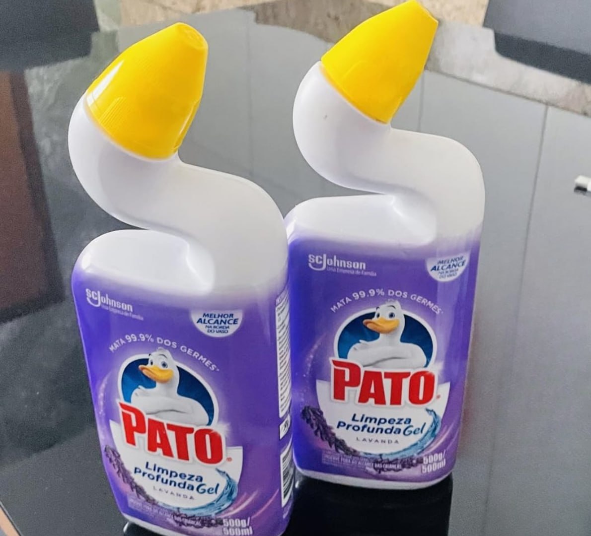 PATO LIMPADOR: SÓ ELE PRA NADAR NA SUJEIRA E SAIR LIMPO! 🦆