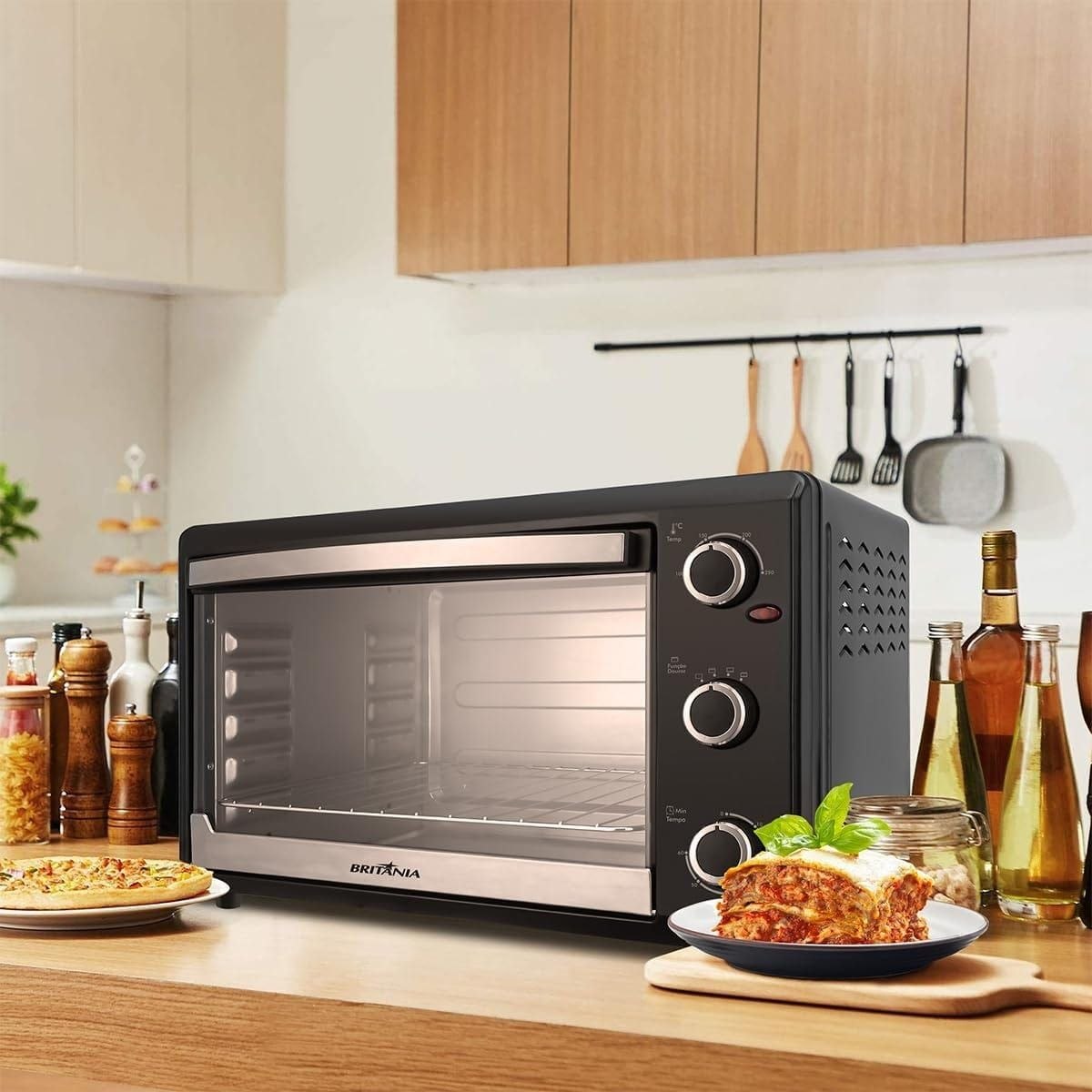 Forno Elétrico Britânia 44L Preto Dupla Resistência 1500W BFE44P 127V