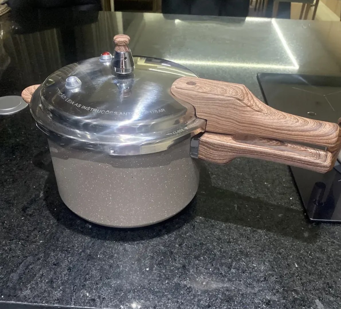AGORA É HORA DE COZINHAR SEM PASSAR SUFOCO, PARÇA! 😅