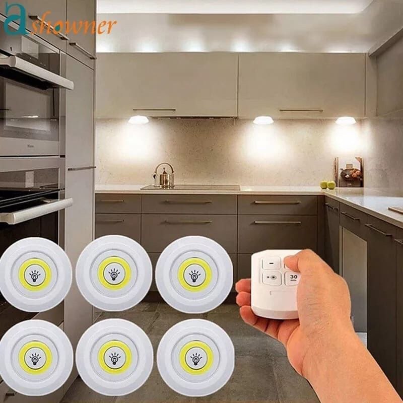 - Lampâda Adesiva KIT Com 3 Luminárias e Controle à Pilha AAA MT027-2 (CC) MT027 (CR)