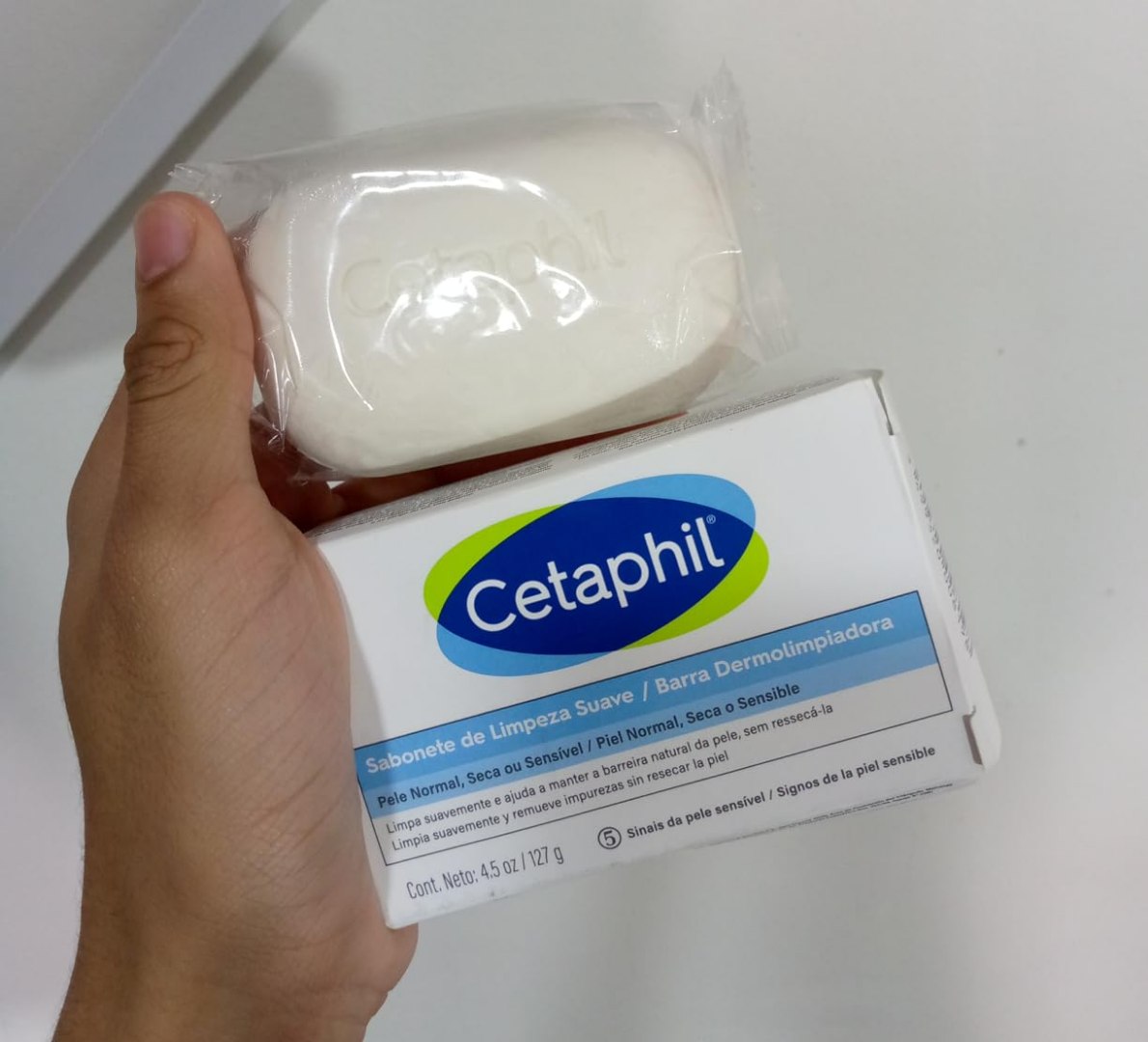 ATÉ A SUJEIRA FOGE DESSE CETAPHIL, SÓ LAMENTO! 🧼