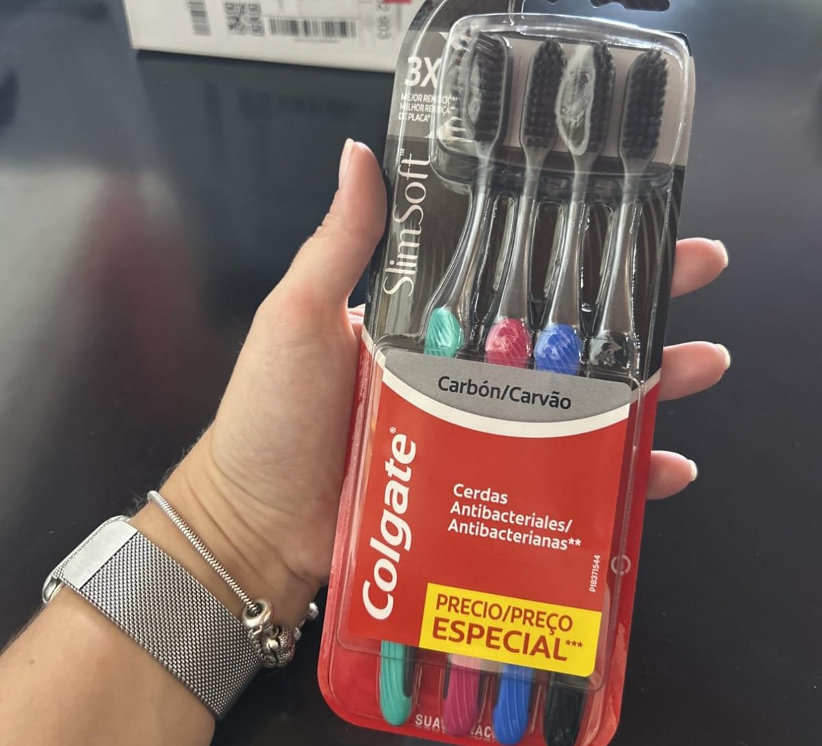 COM ESSA ESCOVA, ATÉ O DENTE SURRADO FAZ POSE! 🦷