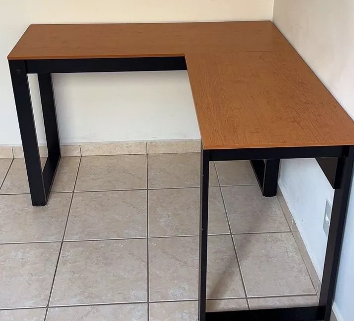 COM ESSA MESA, ATÉ A PROCRASTINAÇÃO FICA COM VERGONHA!